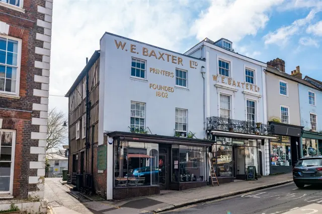 High Street, Lewes, photo 1