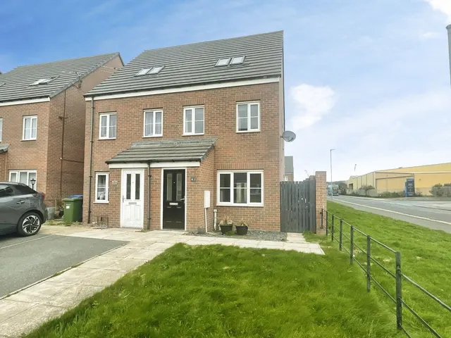 Blyth NE24 3UP, NE24, photo 1
