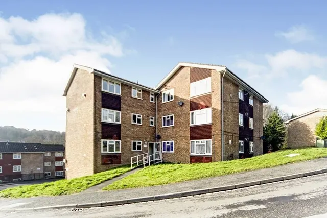 Partridge Knoll, CR8, photo 1