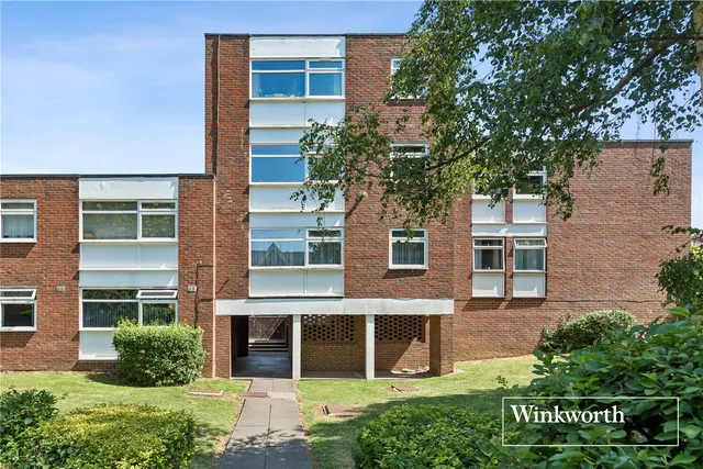 Dollis Avenue, Finchley, N3, photo 3