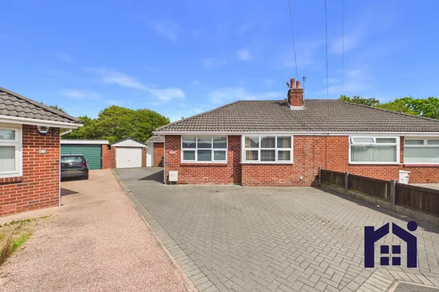 Arundel Way, Leyland, PR25 4YQ, photo 1