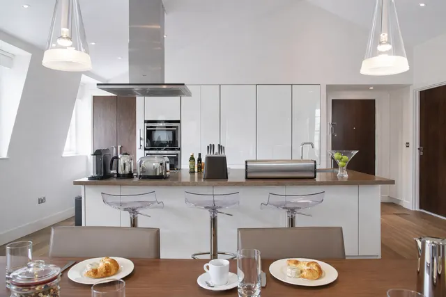 Brompton Road, SW3, photo 3