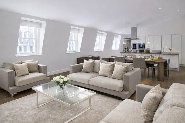 Brompton Road, SW3, photo 1