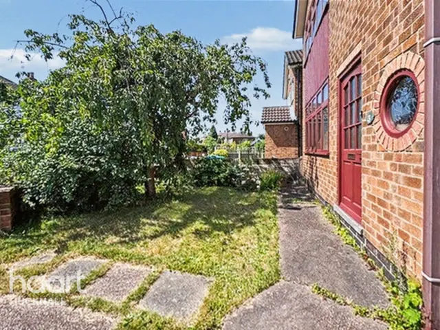 Carlisle Avenue, Nottingham, NG6, photo 2