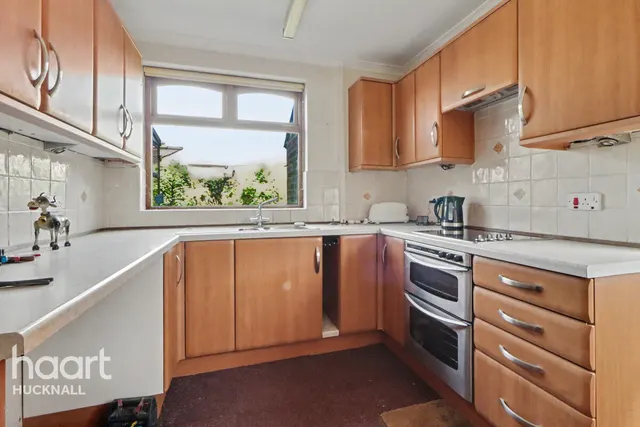 Carlisle Avenue, Nottingham, NG6, photo 3