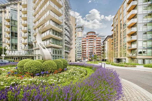 Photo 3 — Flotilla House, Battersea Reach