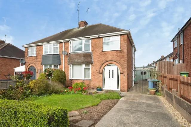 Marples Avenue, Mansfield Woodhouse, Mansfield, Nottinghamshire, NG19, photo 1