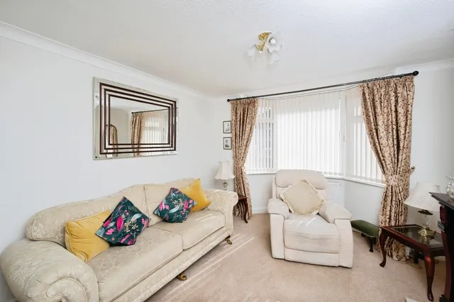 Photo 3 — Marples Avenue, Mansfield Woodhouse, Mansfield, Nottinghamshire, NG19