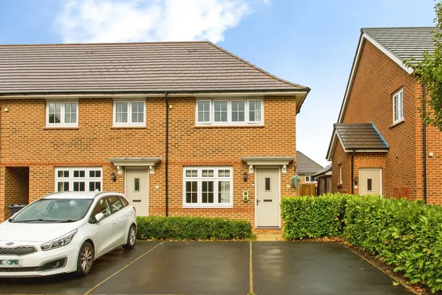 Lily Court, Leyland, PR25, photo 1