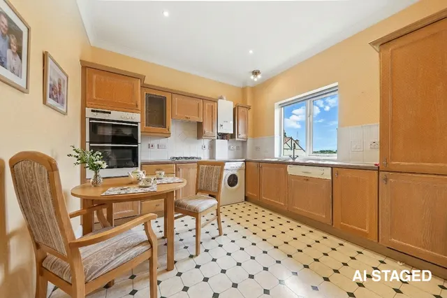 Hollins Hall, Harrogate, HG3, photo 3