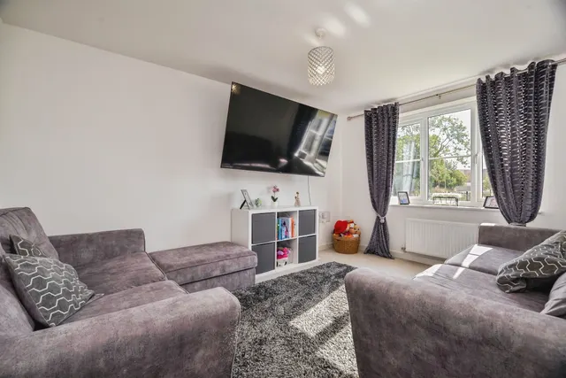 Moseley Close, Hemlington, TS8, photo 3