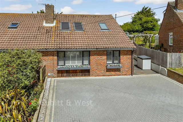Brownleaf Road, Woodingdean, BN2, photo 1