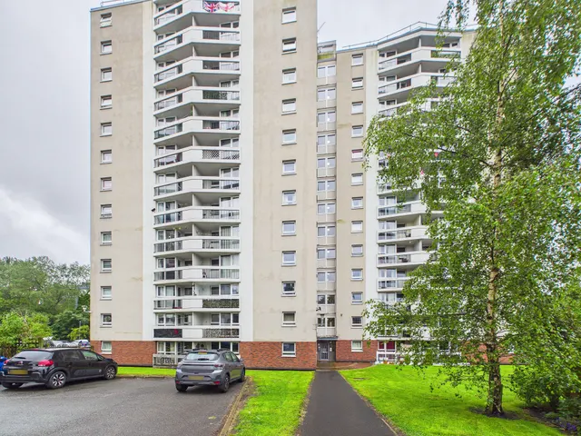 Crompton House, Scholes, Wigan, WN1, photo 1