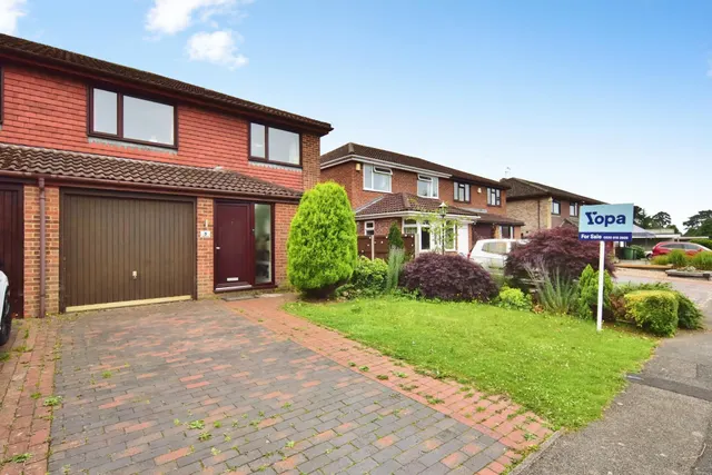 Ellingham Leas, Maidstone, ME15, photo 1