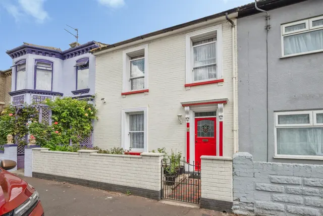 Nelson Road North, Great Yarmouth, photo 1