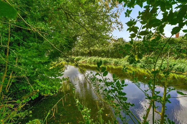 Photo 3 — Hutton Road, Ash Vale, Guildford, Surrey, GU12 5HA