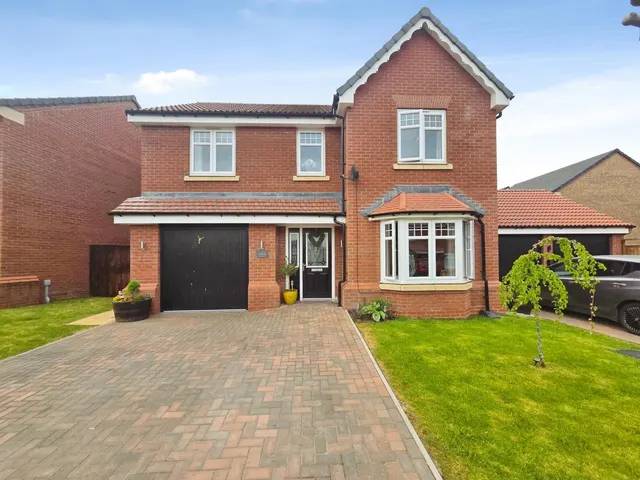 Hawker Avenue, Holmewood, S42, photo 1