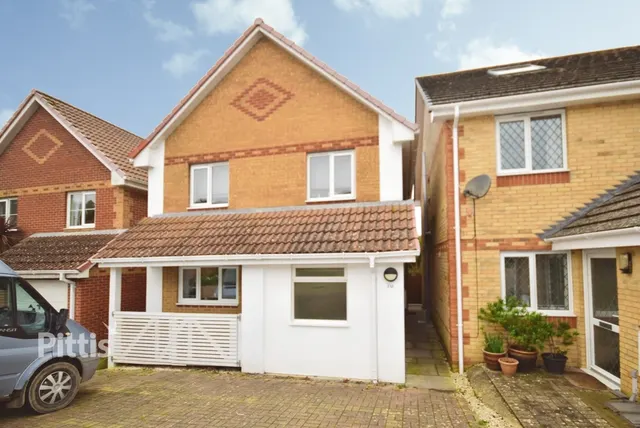 Fairfield Gardens, Sandown, PO36, photo 2