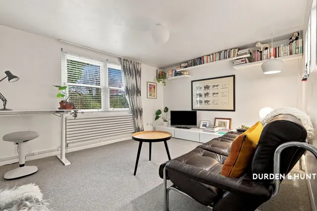 Thornhill Road, London, E10, photo 3