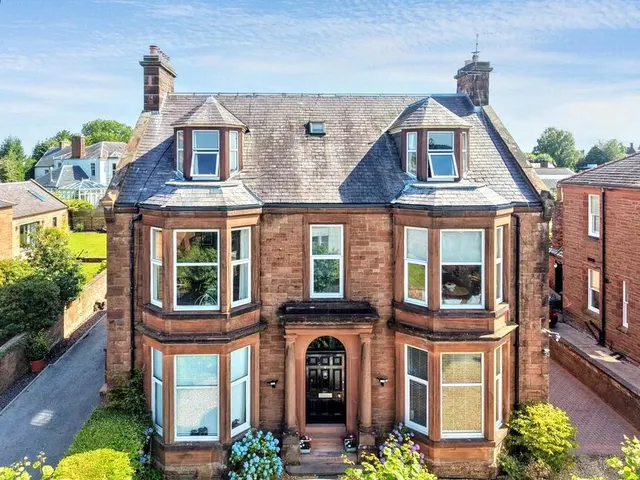 Victoria Road, Dumfries, Dumfries and Galloway, DG2, photo 1