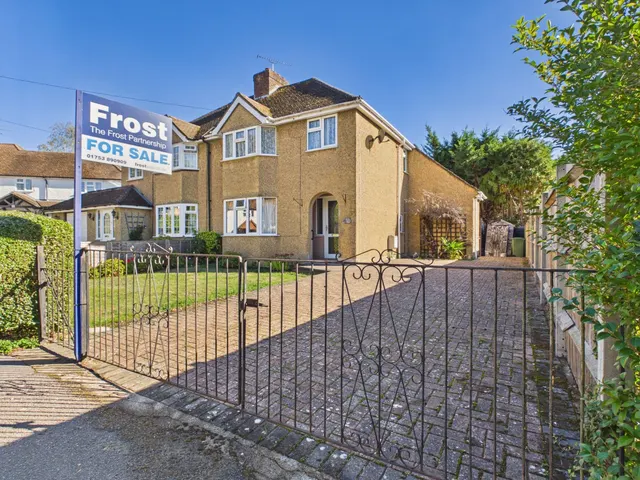 Elizabeth Way, Stoke Poges, SL2, photo 1