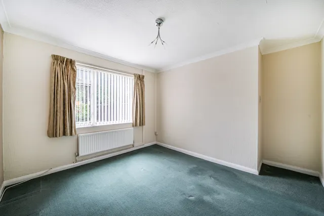 Elizabeth Way, Stoke Poges, SL2, photo 3