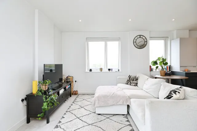 Parva Grove, Greenford, UB6, photo 2