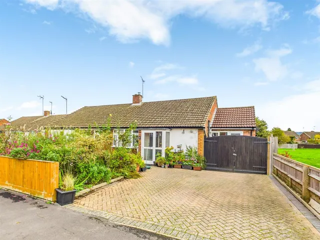 Welbeck Avenue, Bedgrove, photo 1