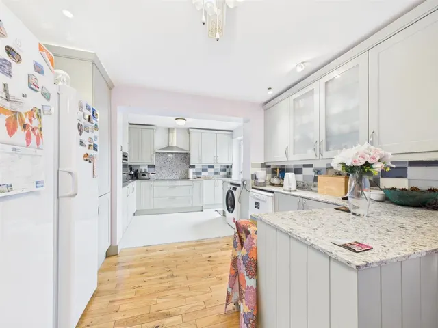 Welbeck Avenue, Bedgrove, photo 2