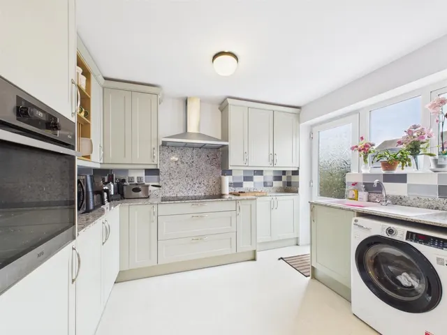 Welbeck Avenue, Bedgrove, photo 3
