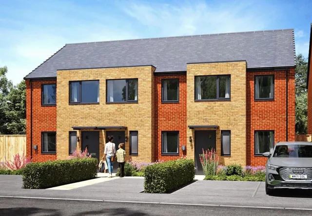 25 Vick Close, Gloucestershire, Stonehouse Court, GL10 3RB, photo 1