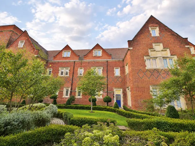 Pope Court, The Galleries, CM14, photo 1
