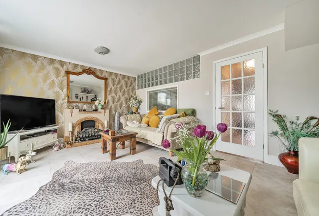 Photo 2 — Main Road, Orpington, BR5 3HE