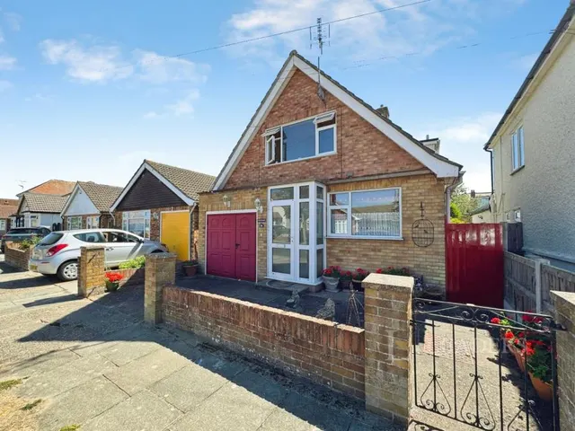 Preston Road, Holland-on-Sea, CO15, photo 1