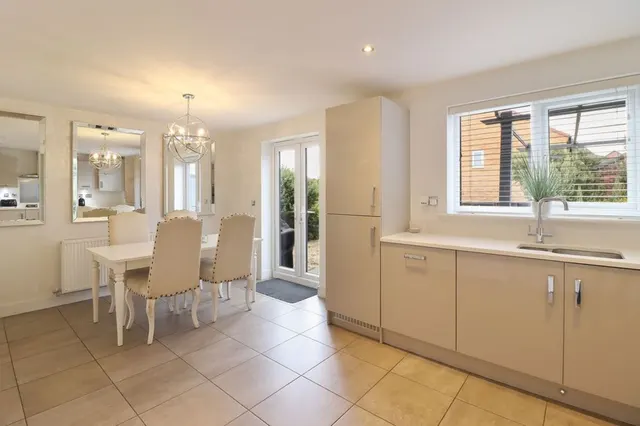Rotherham, S62, photo 1