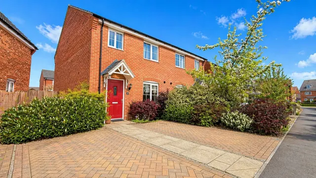 Taunton Road, Bourne, PE10, photo 1