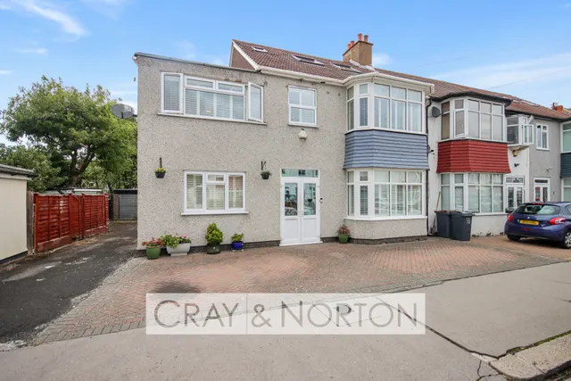 Glenthorne Avenue, Shirley Park, CR0, photo 1