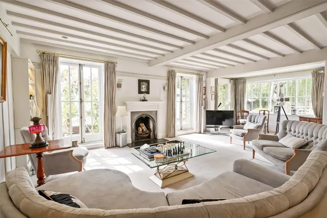 Photo 2 — Mervyn Road, Shepperton, TW17 9HG