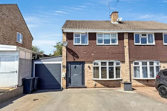 Crowhill Road, Whitestone, CV11, photo 1