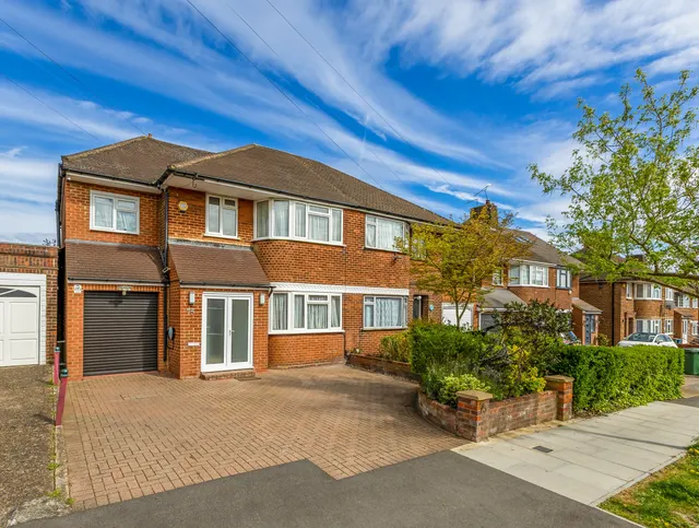 Merrion Avenue, Stanmore, HA7, photo 1