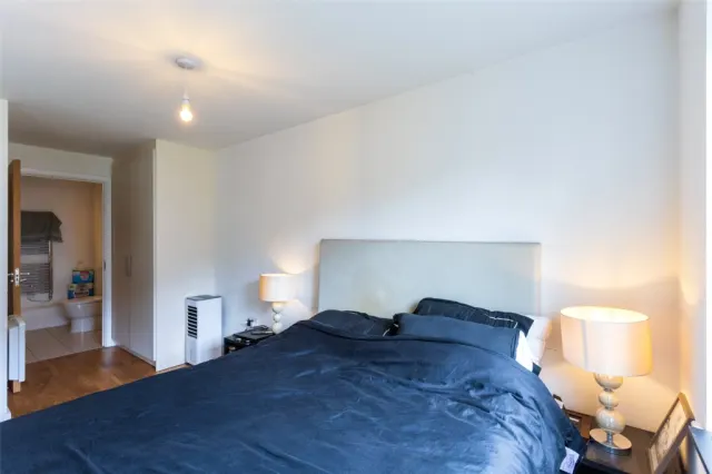 Park Lodge Avenue, West Drayton, UB7, photo 3