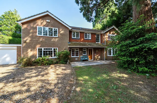 Penwood End, Woking, GU22, photo 1