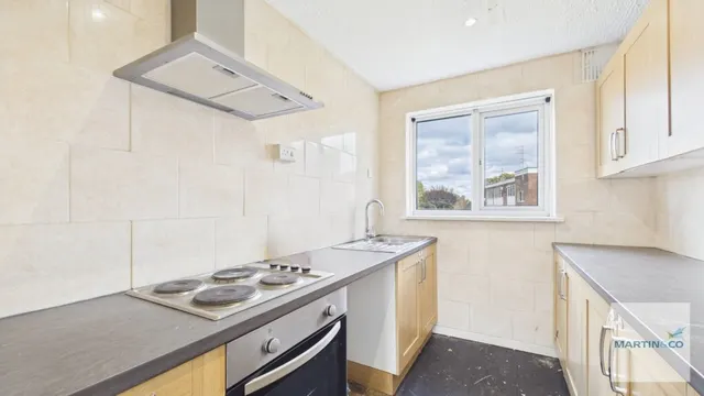 Westeria Close, Castle Browmwich, B36, photo 3