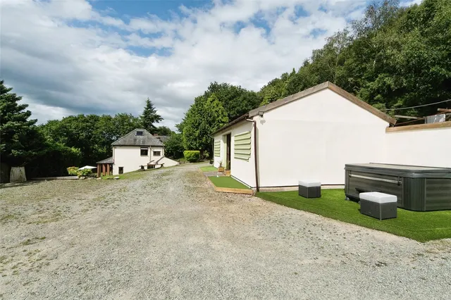 Iolyn Park, Conwy, LL32, photo 1