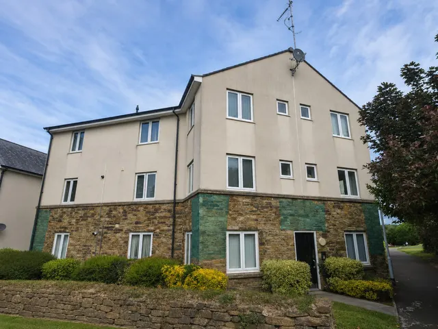 Clittaford Road, Southway, Plymouth, photo 1