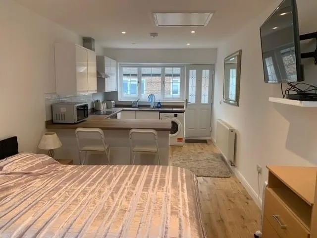 The Drive, Emsworth, PO10, photo 1