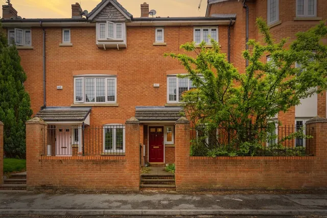 New Barns Avenue, Chorlton, Manchester, M21, photo 1