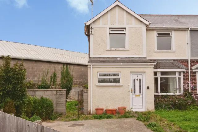 Coychurch Road Gardens, Bridgend, CF31, photo 1
