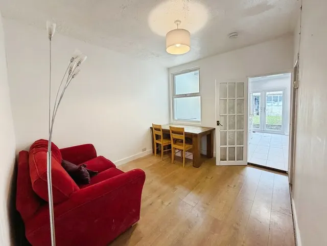 Photo 2 — Whippendell Road, Watford, Hertfordshire, WD18