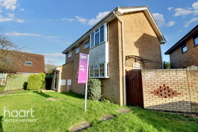 Favell Drive, Furzton, MK4, photo 2